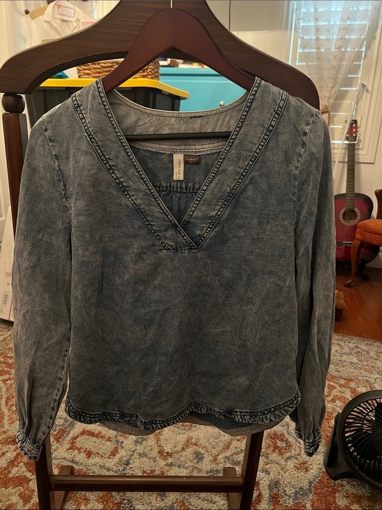 Pilcro and the Letterpress Tops - Pilcro and the Letterpress Washed Denim V-Neck Tunic - Blue